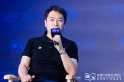 梦见抓虾艾摩星机器人卢玉坤：有些人形机器人公司用的摄像头就是把USB接口打胶固定，非常不稳定